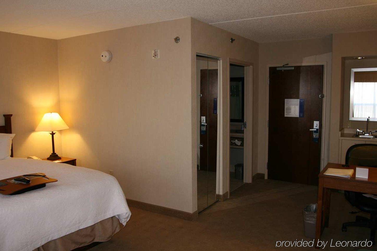 Hotel Hampton