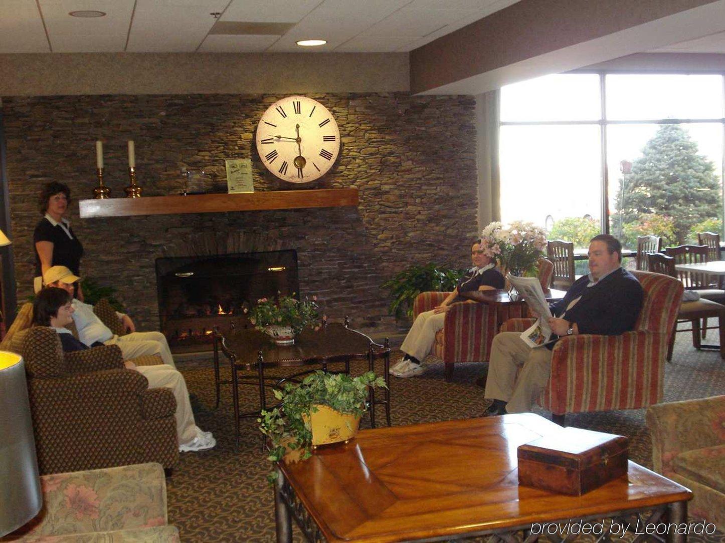 Hampton Hotel 3*